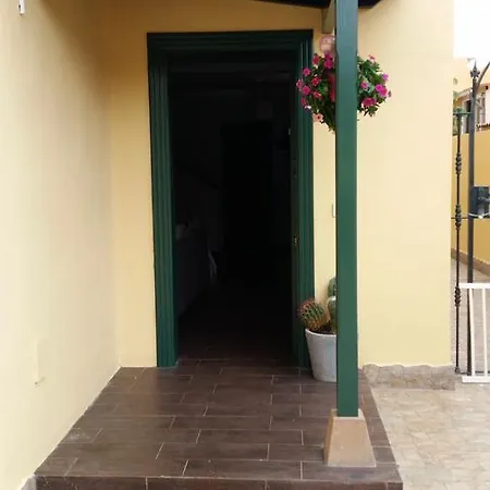 Couette-café Villa Riki - Bed & Breakfast 2*
