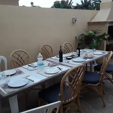 Couette-café Villa Riki - Bed & Breakfast