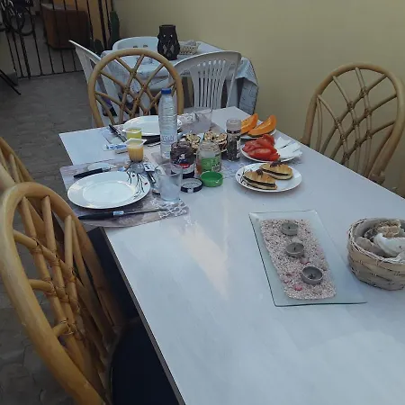 Couette-café Villa Riki - Bed & Breakfast 2*